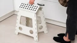 Taboret stołek składany antypoślizgowy krzesło podest 150kg 39cm biały