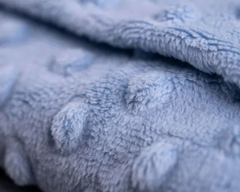 Termofor z pestek na kolki Cherrypad - Minky Lodowy