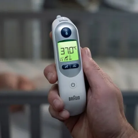 TERMOMETR DO UCHA DOUSZNY BRAUN THERMOSCAN 7+ IRT6525 TRYB NOCNY CICHY