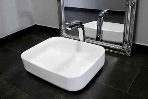 Umywalka Ceramiczna Nablatowa DEMI SLIM - REA