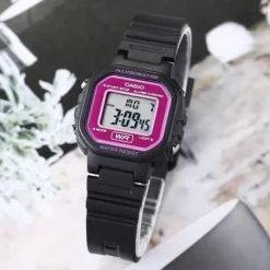 ZEGAREK DAMSKI CASIO LA-20WH-4ADF (zd596c) + BOX