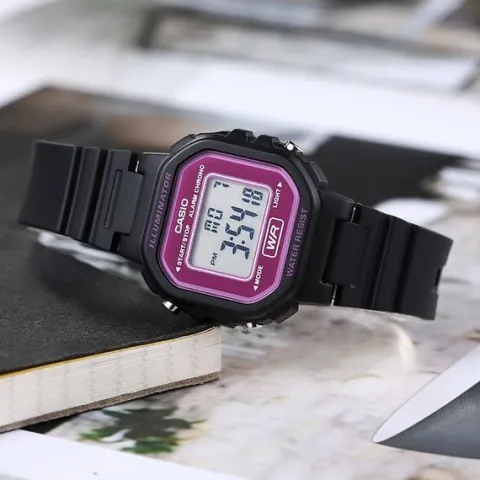 ZEGAREK DAMSKI CASIO LA-20WH-4ADF (zd596c) + BOX