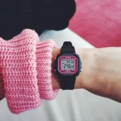 ZEGAREK DZIECIĘCY CASIO LA-20WH-4ADF + BOX