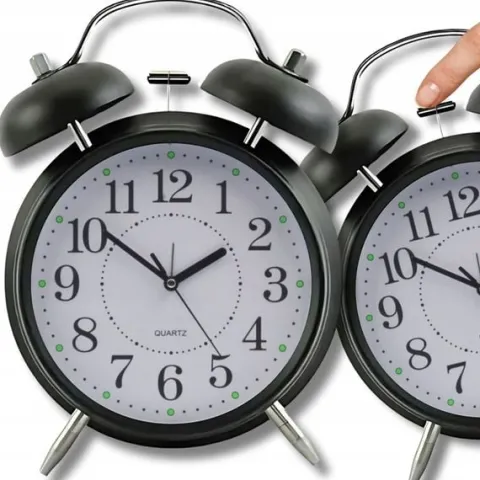 Zegar Retro BUDZIK klasyczny baterie GŁOŚNY alarm ZEGAREK Z KOWADEŁKIEM