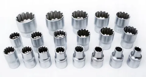 ZESTAW KLUCZY NASADKI SPLINE 8-32 KLUCZE 1/2 19el