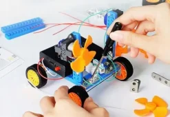 ZESTAW MAŁY ELEKTRONIK EKSPERYMENTY ZABAWKA ROBOT SAMOCHÓD ELEKTRYK NAUKA