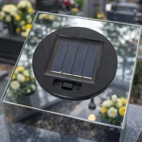 Znicz Lustrzany Lampion Solarny 3D z Grawerem Elegancki Ciepłe Światło