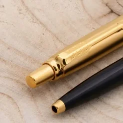 ZŁOTY DŁUGOPIS PARKER JOTTER CZARNY 24 KARATY + PUDEŁKO Z DEDYKACJĄ GRAWER